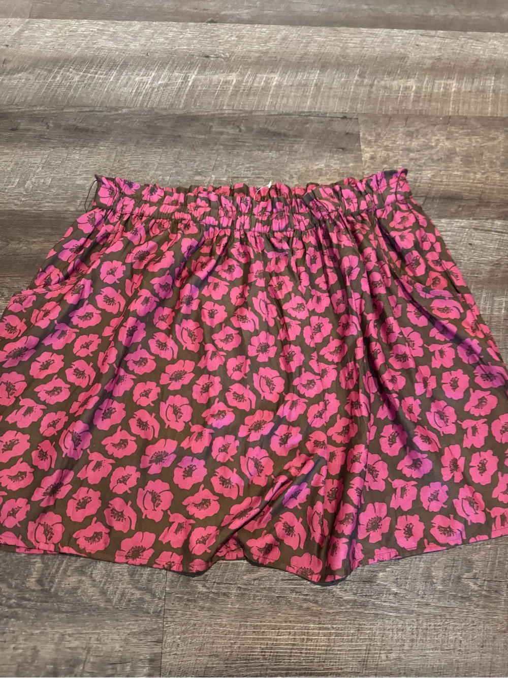 American Eagle Pink Floral Print Skirt